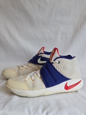 Nike Kyrie 2 "USA" Basketball Sneakers